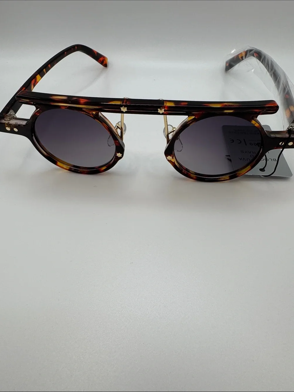 Tortoiseshell Round Frame Sunglasses - Dark Lenses